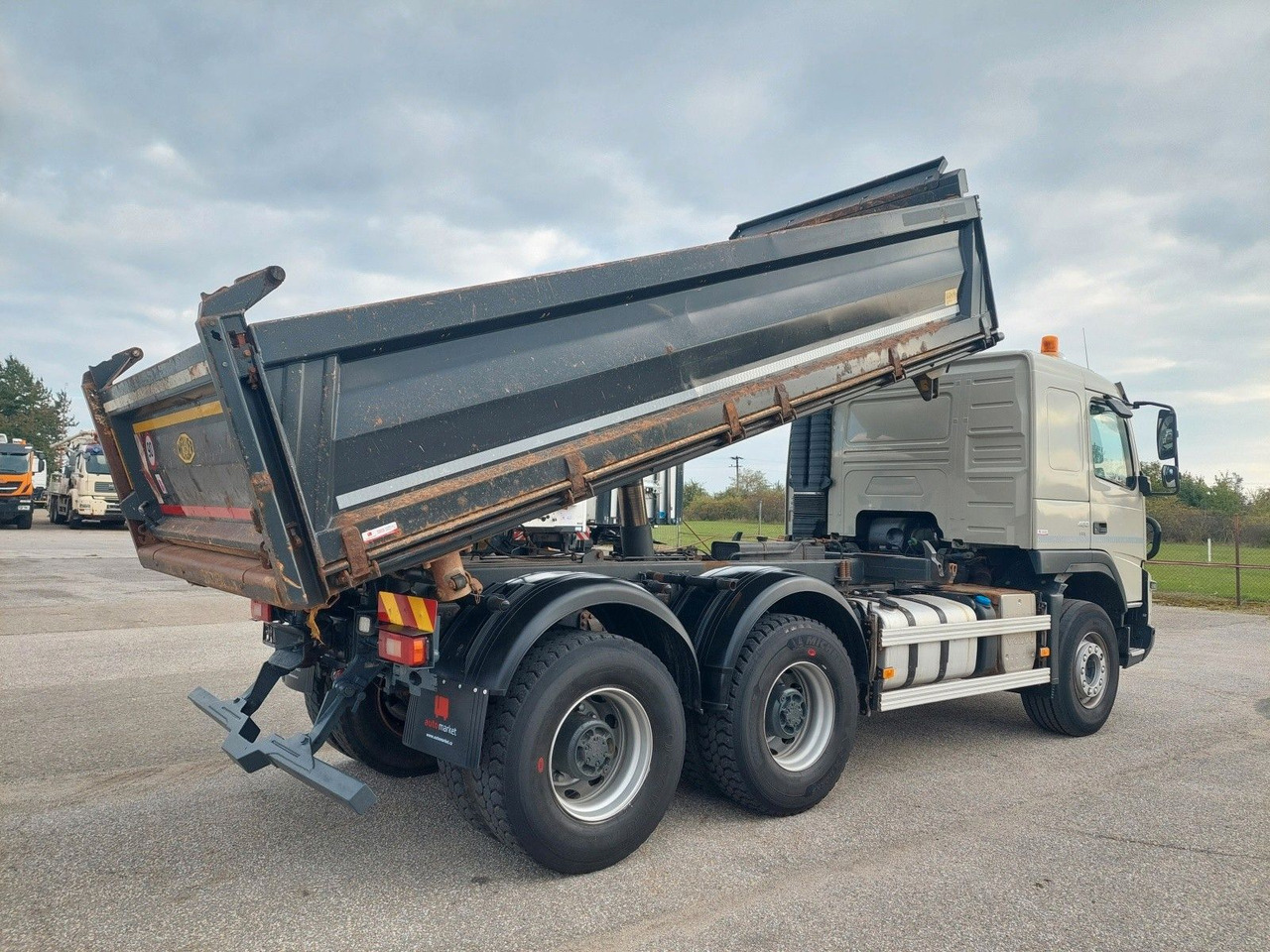 Volvo FMX 460 Meiller Bordmatik 6x4 - Volquete camión: foto 4 Volvo FMX 460 Meiller Bordmatik 6x4 - Volquete camión: foto 4