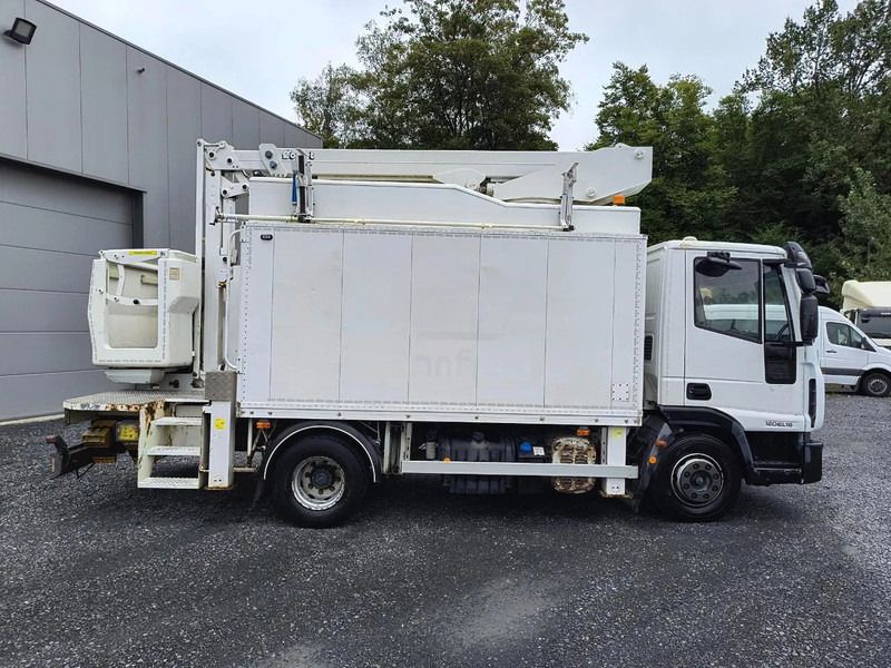 Iveco EuroCargo 120 120E18 + COMET 151TAL (15 m) - Camión con plataforma elevadora: foto 3 Iveco EuroCargo 120 120E18 + COMET 151TAL (15 m) - Camión con plataforma elevadora: foto 3