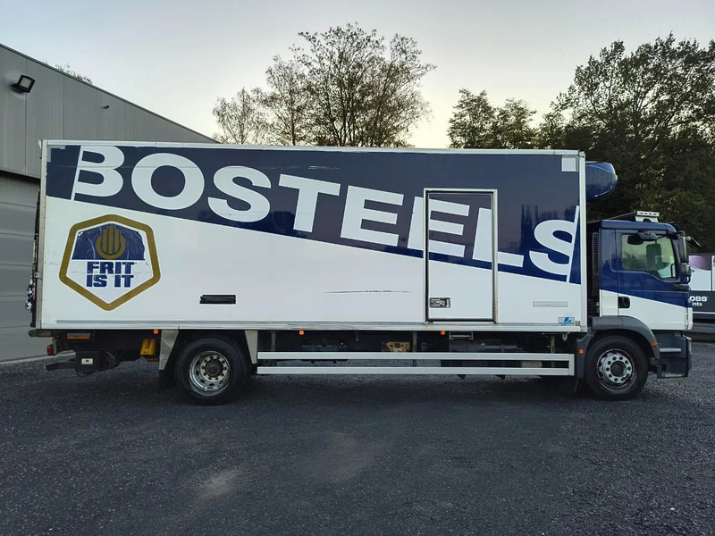 MAN TGM 18.250 2 COMP THERMOKING - 2000KG DHOLLANDIA - Frigorífico camión: foto 4 MAN TGM 18.250 2 COMP THERMOKING - 2000KG DHOLLANDIA - Frigorífico camión: foto 4