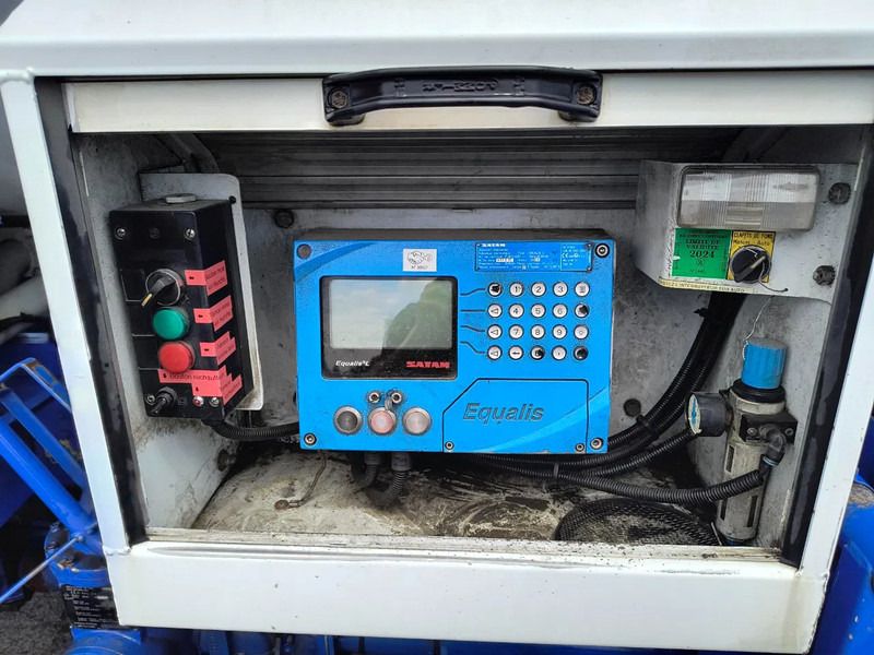 Leasing financiero de Renault Premium 310 DXI - CARBURANT / FUEL 13500L - 4 COMP leasing Renault Premium 310 DXI - CARBURANT / FUEL 13500L - 4 COMP: foto 13 Leasing financiero de Renault Premium 310 DXI - CARBURANT / FUEL 13500L - 4 COMP leasing Renault Premium 310 DXI - CARBURANT / FUEL 13500L - 4 COMP: foto 13