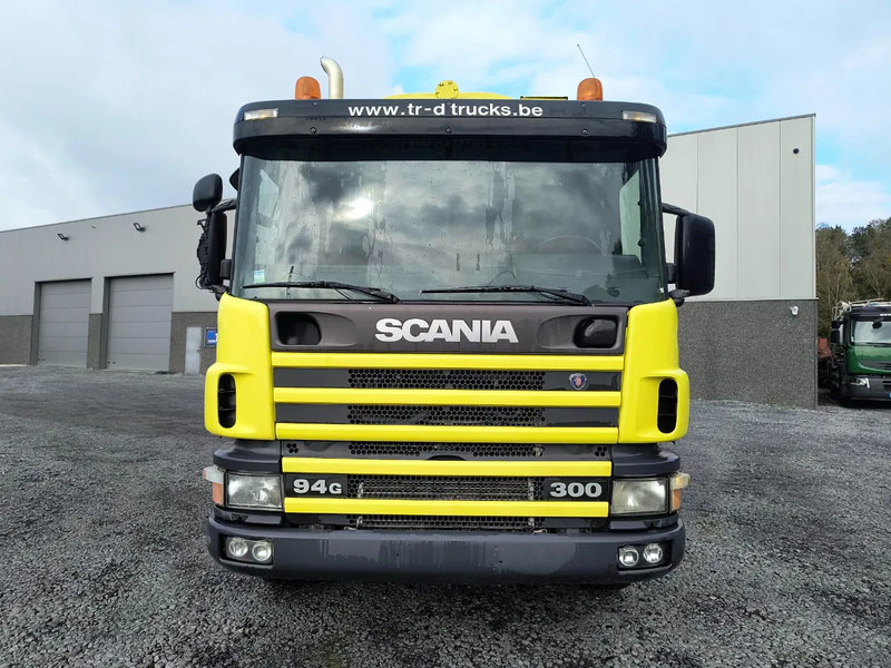 Scania 94 G.300 6X2 FOODBULK SILO - 8 COMP. - STEERING AXLE - Cisterna camión: foto 2 Scania 94 G.300 6X2 FOODBULK SILO - 8 COMP. - STEERING AXLE - Cisterna camión: foto 2