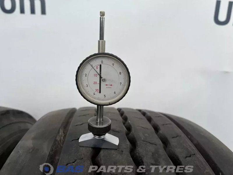 Continental Continental 385/65R22.5 Hybrid HS3+ gebruikte set - Neumático para Camión: foto 3 Continental Continental 385/65R22.5 Hybrid HS3+ gebruikte set - Neumático para Camión: foto 3
