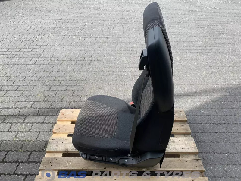 DAF CF Euro 6 Bestuurdersstoel DAF 1978966 - Asiento para Camión: foto 2 DAF CF Euro 6 Bestuurdersstoel DAF 1978966 - Asiento para Camión: foto 2