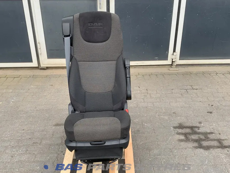 DAF CF Euro 6 Bijrijdersstoel DAF 1844380 - Asiento para Camión: foto 1 DAF CF Euro 6 Bijrijdersstoel DAF 1844380 - Asiento para Camión: foto 1