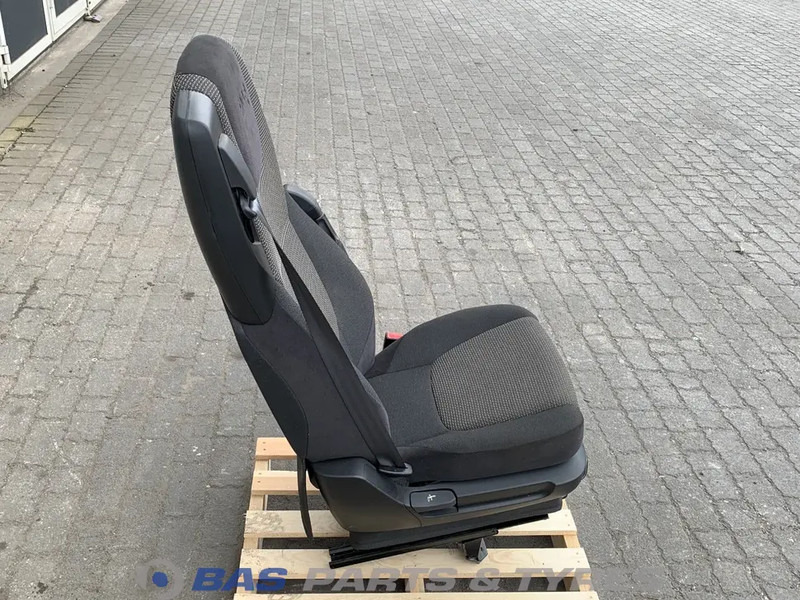 DAF CF Euro 6 Bijrijdersstoel DAF 1844380 - Asiento para Camión: foto 4 DAF CF Euro 6 Bijrijdersstoel DAF 1844380 - Asiento para Camión: foto 4