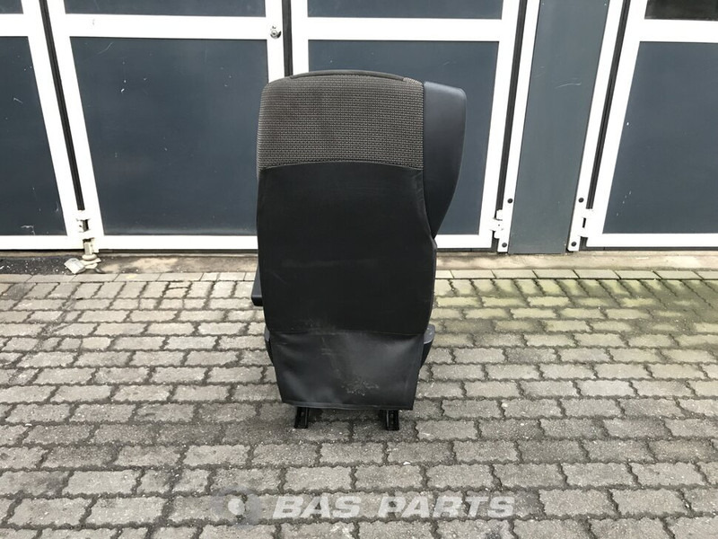 DAF CF Euro 6 Bijrijdersstoel DAF 1844380 - Asiento para Camión: foto 3 DAF CF Euro 6 Bijrijdersstoel DAF 1844380 - Asiento para Camión: foto 3