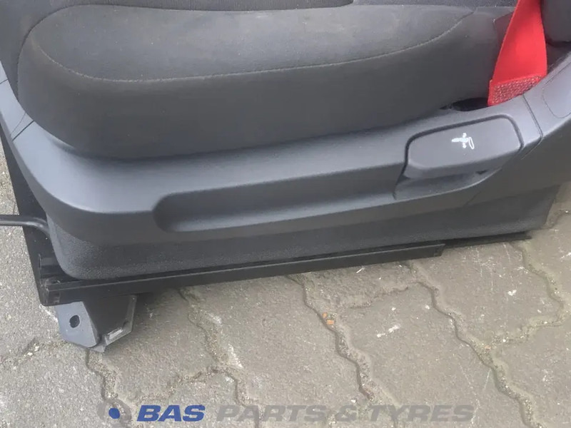 DAF CF Euro 6 Bijrijdersstoel DAF 2105730 - Asiento para Camión: foto 5 DAF CF Euro 6 Bijrijdersstoel DAF 2105730 - Asiento para Camión: foto 5