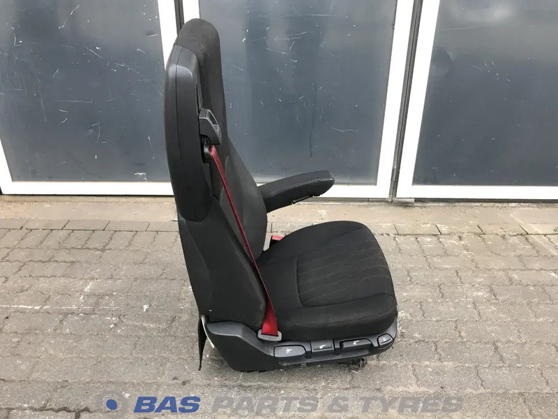 DAF CF Euro 6 Chauffeursstoel DAF 2104662 - Asiento para Camión: foto 4 DAF CF Euro 6 Chauffeursstoel DAF 2104662 - Asiento para Camión: foto 4