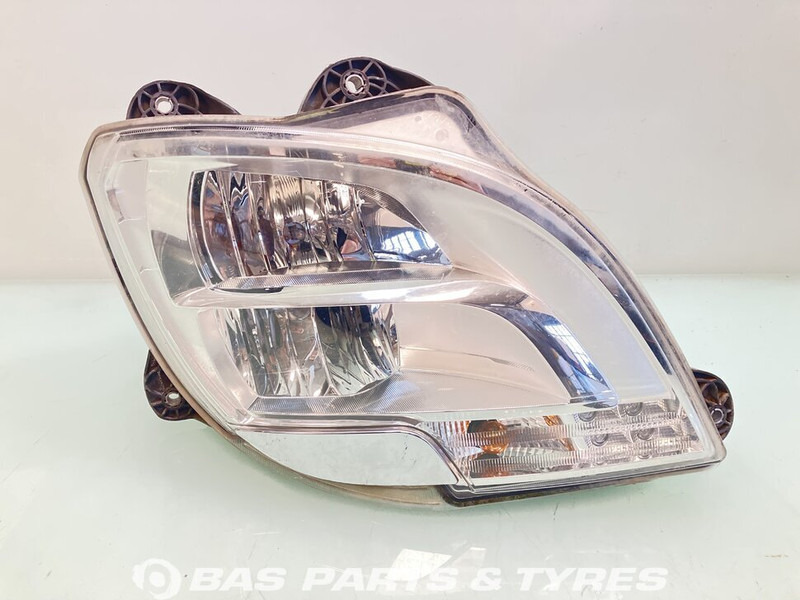 DAF CF Euro 6 - Faro delantero para Camión: foto 1 DAF CF Euro 6 - Faro delantero para Camión: foto 1