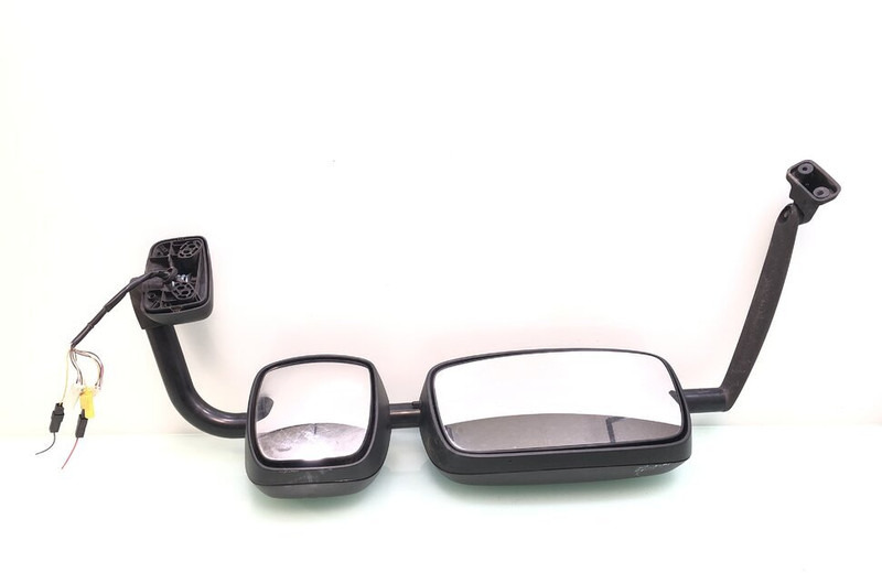 DAF CF Euro 6 - Espejo retrovisor para Camión: foto 1 DAF CF Euro 6 - Espejo retrovisor para Camión: foto 1