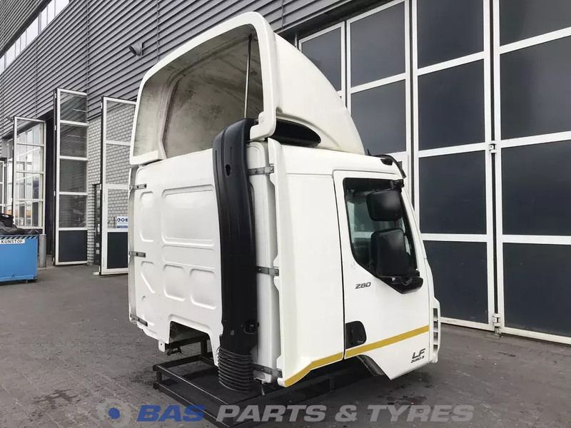 DAF LF Euro 6 DAF Sleeper Cab L2H1 1708722 - Cabina e interior para Camión: foto 4 DAF LF Euro 6 DAF Sleeper Cab L2H1 1708722 - Cabina e interior para Camión: foto 4