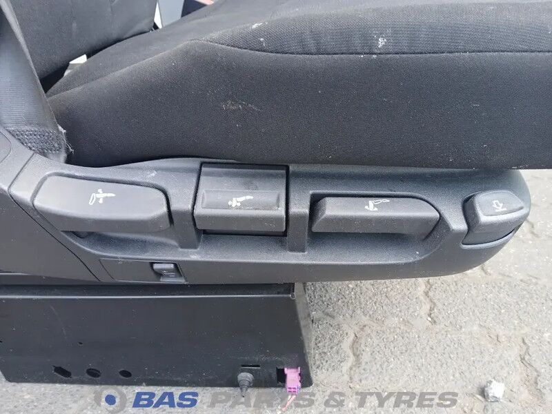 DAF XF106 Bijrijdersstoel DAF 2104716 - Asiento para Camión: foto 5 DAF XF106 Bijrijdersstoel DAF 2104716 - Asiento para Camión: foto 5