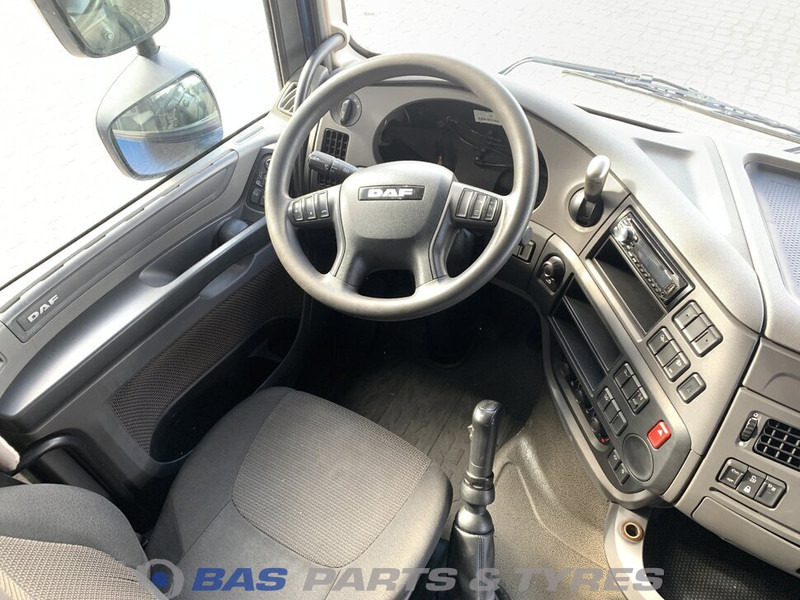 DAF XF106 DAF Super Space Cab L2H3 1925529 - Cabina e interior para Camión: foto 5 DAF XF106 DAF Super Space Cab L2H3 1925529 - Cabina e interior para Camión: foto 5