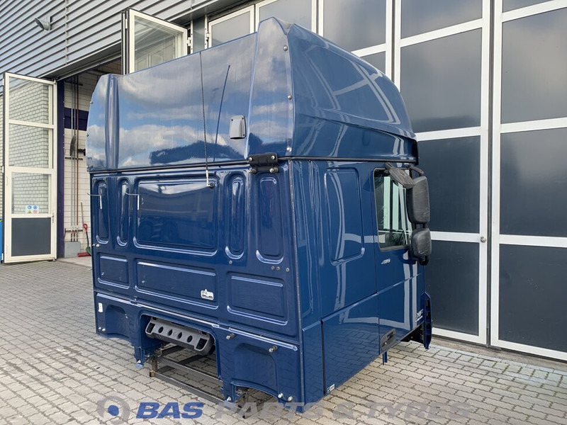 DAF XF106 DAF Super Space Cab L2H3 1925529 - Cabina e interior para Camión: foto 4 DAF XF106 DAF Super Space Cab L2H3 1925529 - Cabina e interior para Camión: foto 4