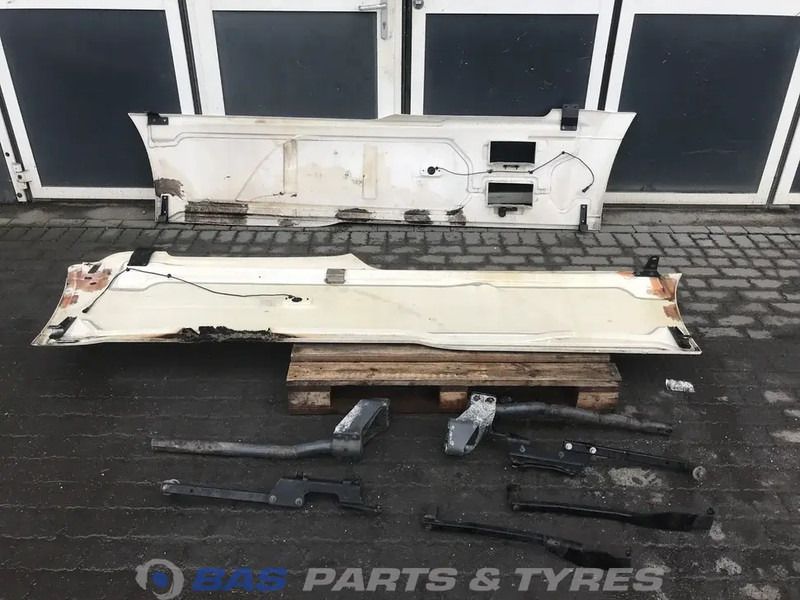 DAF XF106 Sideskirt Set DAF 1903109 - Carrocería y exterior para Camión: foto 4 DAF XF106 Sideskirt Set DAF 1903109 - Carrocería y exterior para Camión: foto 4