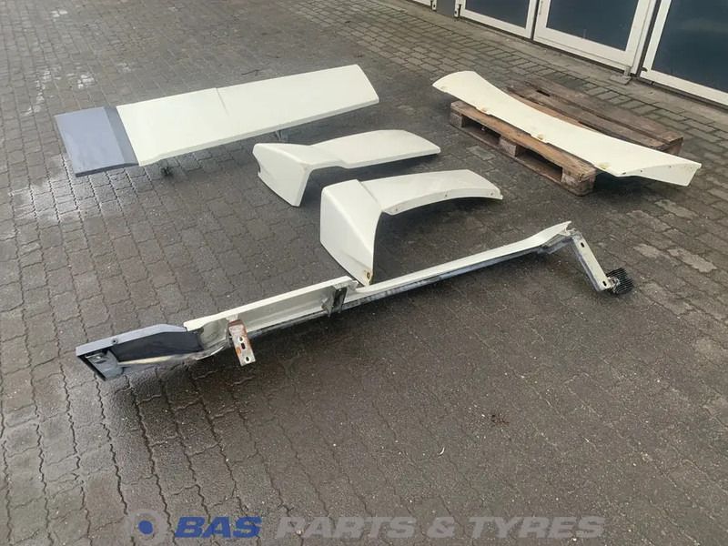 DAF XF106 Spoilerset DAF Super Space Cab L2H3 1961548 - Aerodinámica/ Spoiler para Camión: foto 3 DAF XF106 Spoilerset DAF Super Space Cab L2H3 1961548 - Aerodinámica/ Spoiler para Camión: foto 3