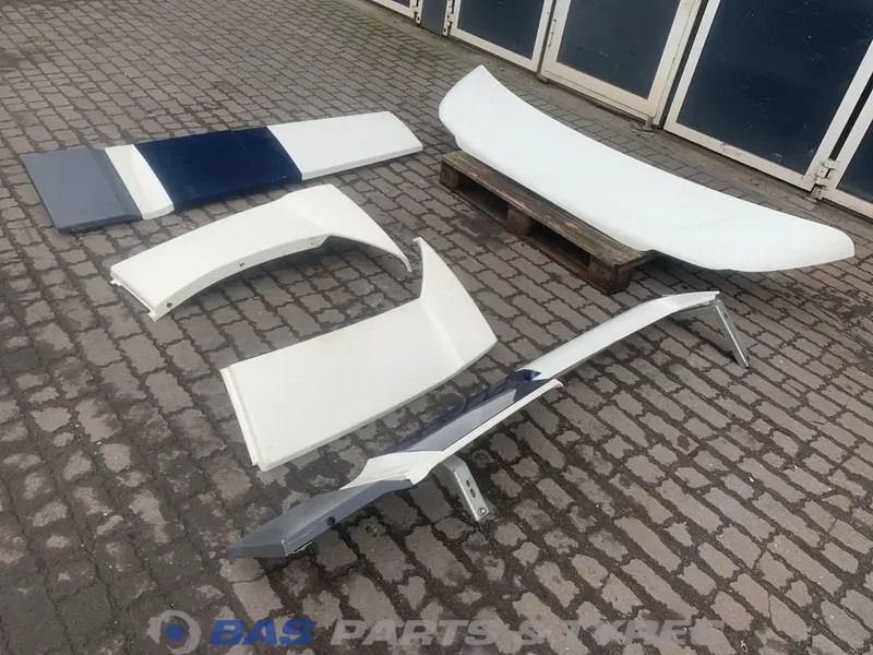 DAF XF106 Spoilerset DAF Super Space Cab L2H3 1980414 - Aerodinámica/ Spoiler para Camión: foto 3 DAF XF106 Spoilerset DAF Super Space Cab L2H3 1980414 - Aerodinámica/ Spoiler para Camión: foto 3