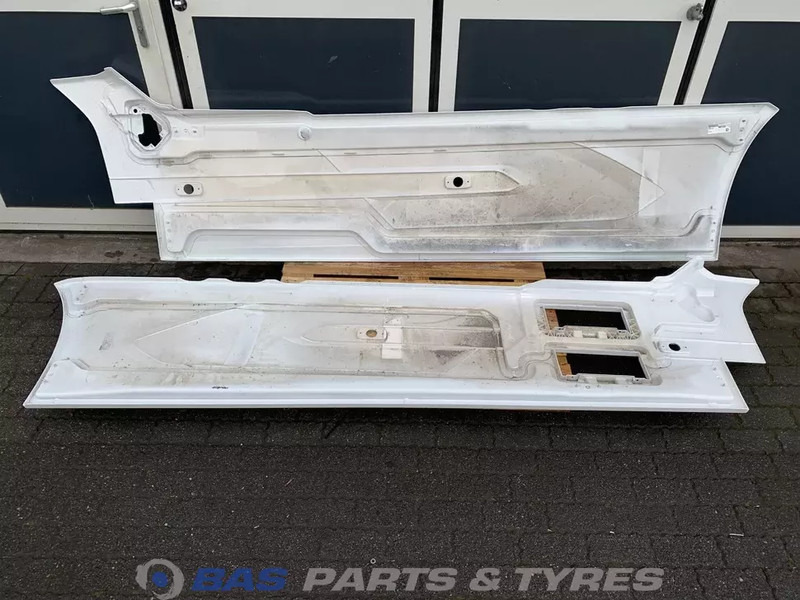 DAF XG - Carrocería y exterior para Camión: foto 4 DAF XG - Carrocería y exterior para Camión: foto 4