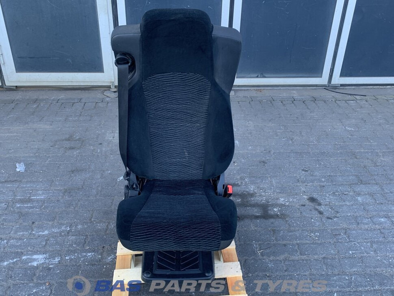 Mercedes-Benz Actros MP4 Bijrijdersstoel Mercedes A 960 910 38 03 - Asiento para Camión: foto 1 Mercedes-Benz Actros MP4 Bijrijdersstoel Mercedes A 960 910 38 03 - Asiento para Camión: foto 1