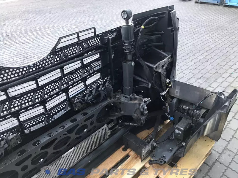 Mercedes-Benz Actros MP4 Bumper Mercedes A 960 310 23 22 - Parachoques para Camión: foto 4 Mercedes-Benz Actros MP4 Bumper Mercedes A 960 310 23 22 - Parachoques para Camión: foto 4