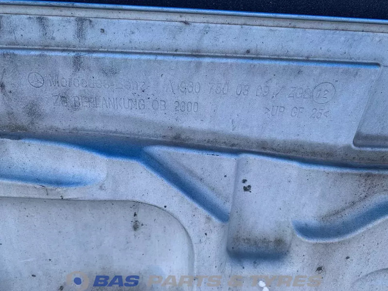 Mercedes-Benz Actros MP4 Frontklep Mercedes A 960 750 03 18 - Parrilla para Camión: foto 3 Mercedes-Benz Actros MP4 Frontklep Mercedes A 960 750 03 18 - Parrilla para Camión: foto 3