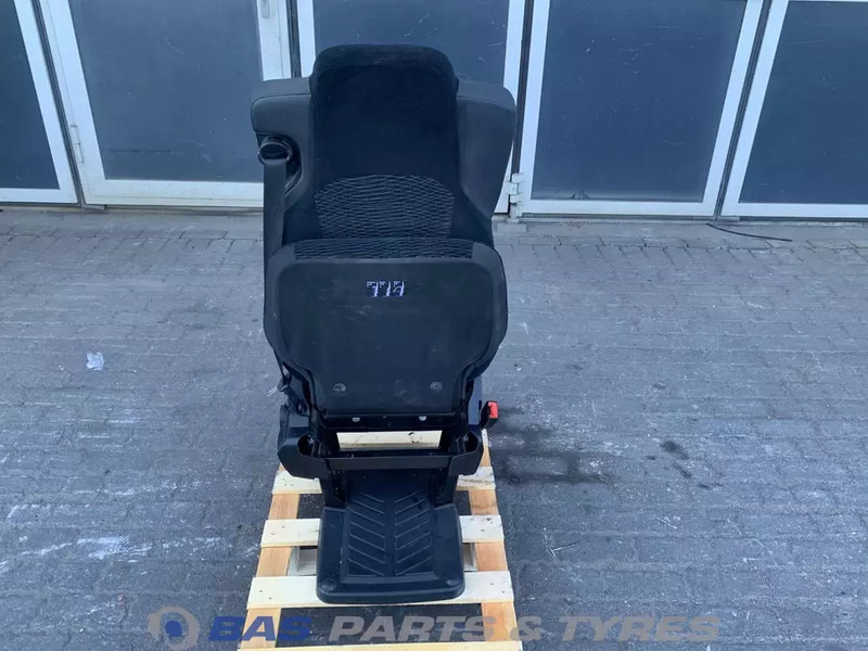 Mercedes-Benz Actros MP4 - Asiento para Camión: foto 2 Mercedes-Benz Actros MP4 - Asiento para Camión: foto 2