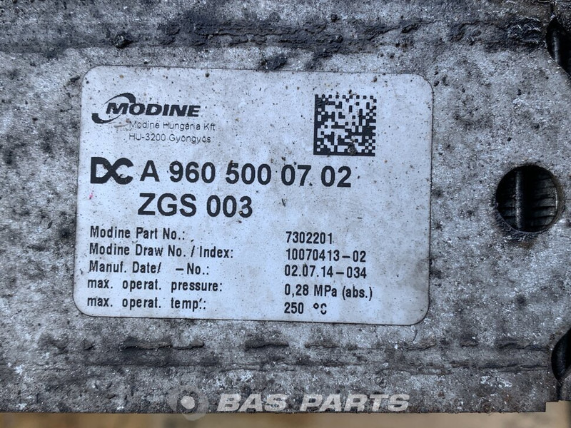 Mercedes-Benz Antos MP4 Intercooler Mercedes A 960 500 07 02 - Intercooler para Camión: foto 4 Mercedes-Benz Antos MP4 Intercooler Mercedes A 960 500 07 02 - Intercooler para Camión: foto 4