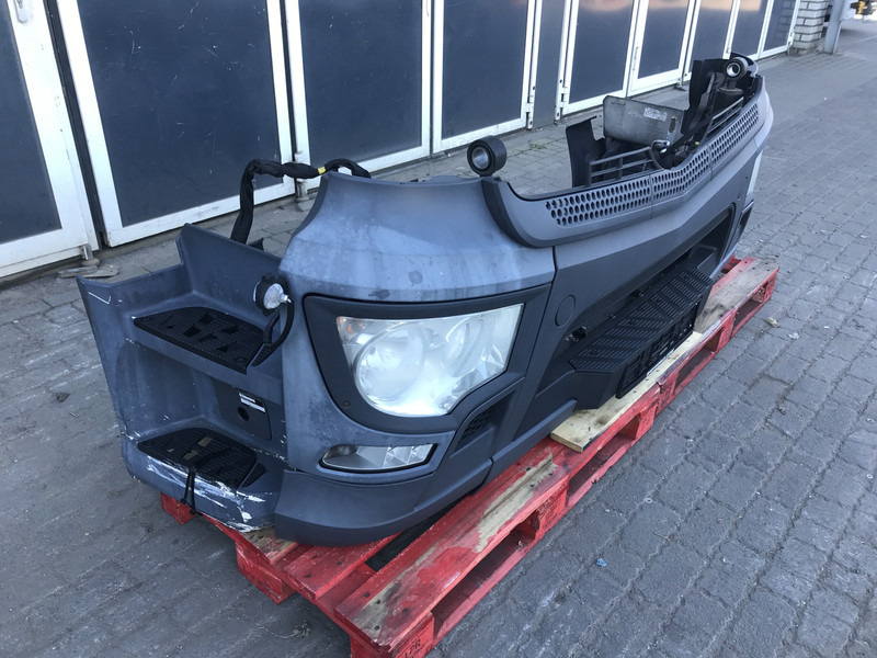 Mercedes-Benz Antos MP4 - Parachoques para Camión: foto 3 Mercedes-Benz Antos MP4 - Parachoques para Camión: foto 3