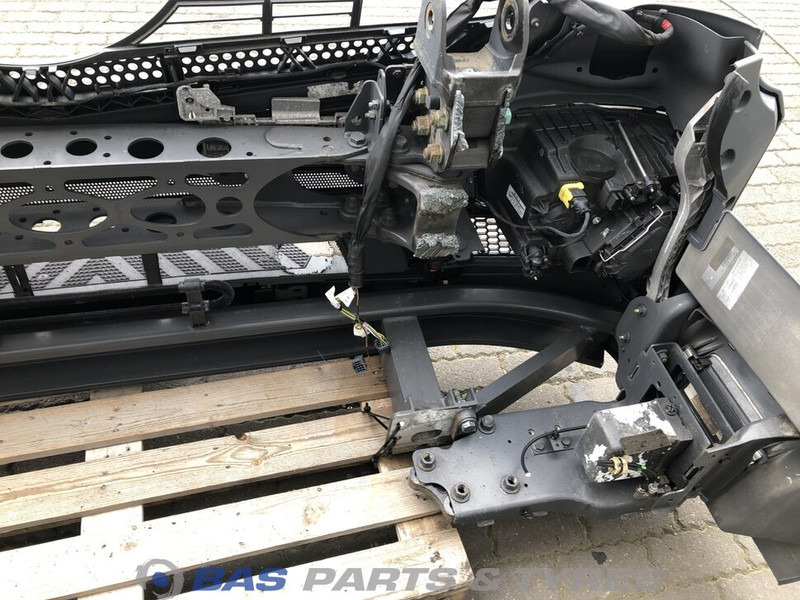 Mercedes-Benz Antos MP4 - Parachoques para Camión: foto 5 Mercedes-Benz Antos MP4 - Parachoques para Camión: foto 5