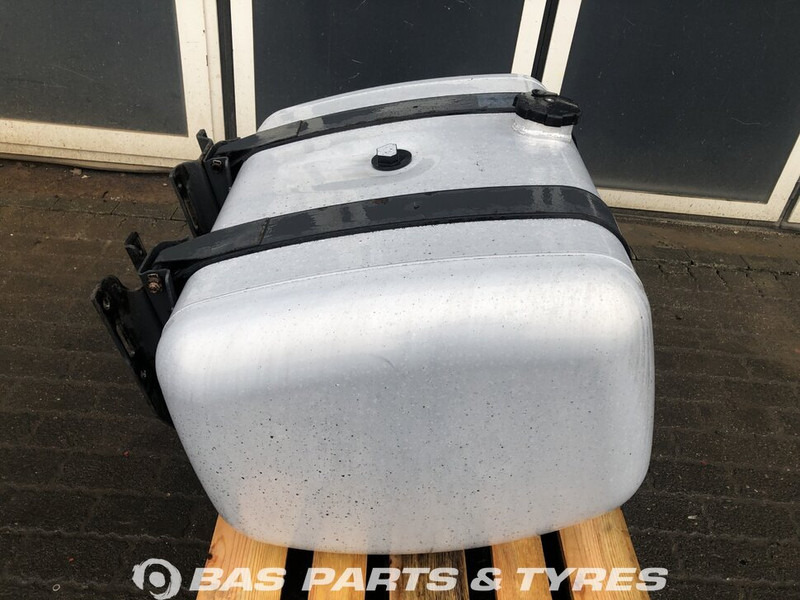 Mercedes-Benz Brandstoftank Mercedes 330 Liter A 960 470 21 03 - Depósito de combustible para Camión: foto 2 Mercedes-Benz Brandstoftank Mercedes 330 Liter A 960 470 21 03 - Depósito de combustible para Camión: foto 2