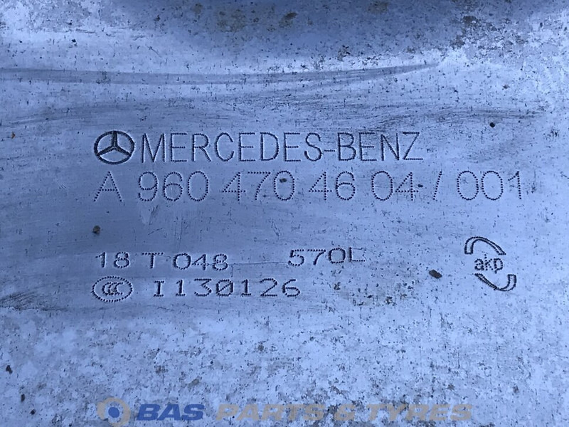 Mercedes-Benz Brandstoftank Mercedes 570 Liter A 960 475 27 03 - Depósito de combustible para Camión: foto 5 Mercedes-Benz Brandstoftank Mercedes 570 Liter A 960 475 27 03 - Depósito de combustible para Camión: foto 5