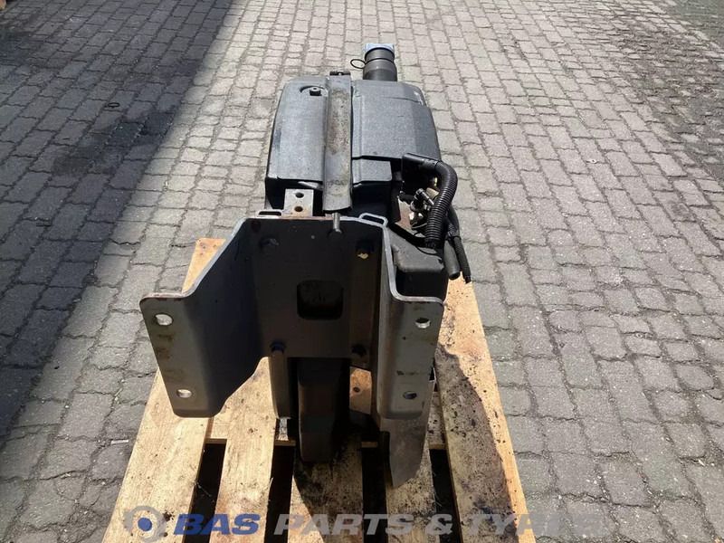 DAF DAF AdBlue tank 1928707 - Piezas de recambio para Camión: foto 3 DAF DAF AdBlue tank 1928707 - Piezas de recambio para Camión: foto 3