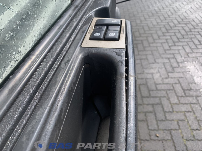 Puerta y piezas para Camión Renault: foto 10