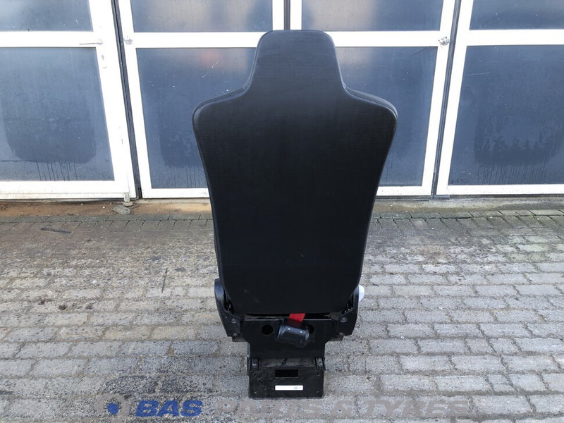 Renault T-Serie Bijrijdersstoel Renault 7482269090 - Asiento para Camión: foto 3 Renault T-Serie Bijrijdersstoel Renault 7482269090 - Asiento para Camión: foto 3