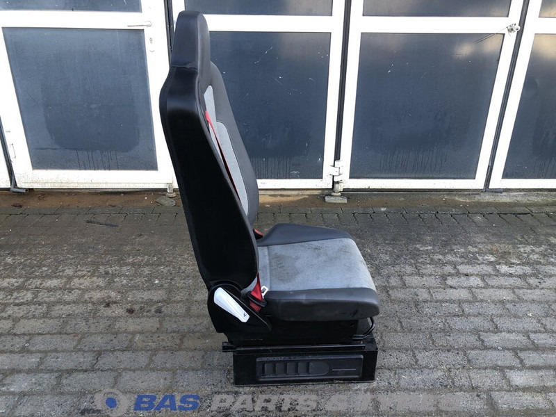 Renault T-Serie Bijrijdersstoel Renault 7482269090 - Asiento para Camión: foto 4 Renault T-Serie Bijrijdersstoel Renault 7482269090 - Asiento para Camión: foto 4