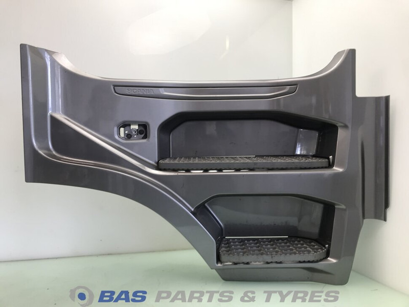 Scania S-Serie NextGen Opstap Rechts Scania 2422396 - Carrocería y exterior para Camión: foto 1 Scania S-Serie NextGen Opstap Rechts Scania 2422396 - Carrocería y exterior para Camión: foto 1