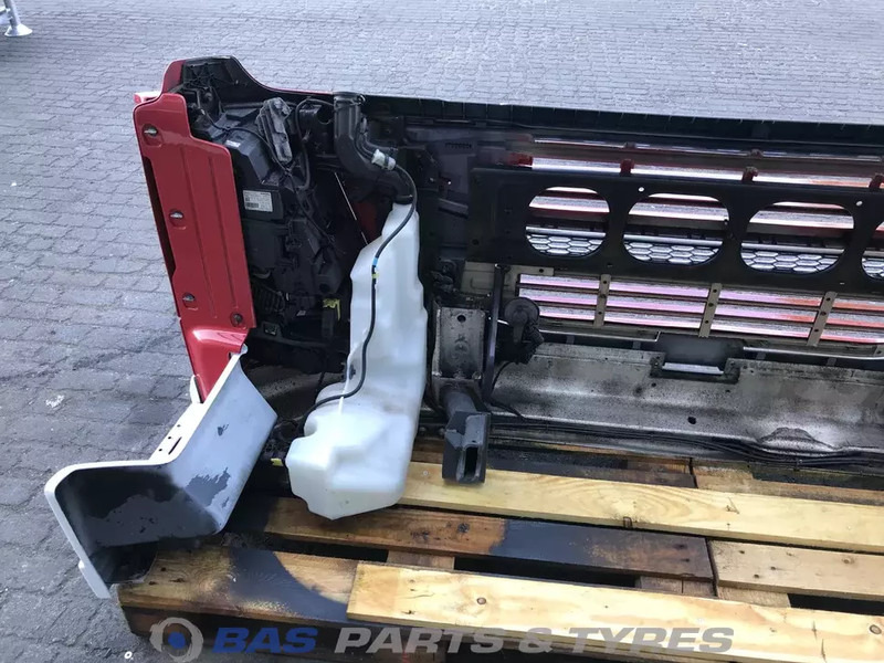 Volvo FM4 Bumper Volvo 21221129 - Parachoques para Camión: foto 4 Volvo FM4 Bumper Volvo 21221129 - Parachoques para Camión: foto 4