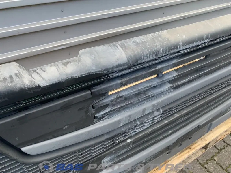 Volvo FM4 Bumper Volvo 78670305 - Parachoques para Camión: foto 4 Volvo FM4 Bumper Volvo 78670305 - Parachoques para Camión: foto 4