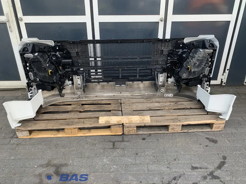 Volvo FM5 Bumper Volvo 82491840 - Parachoques para Camión: foto 5 Volvo FM5 Bumper Volvo 82491840 - Parachoques para Camión: foto 5