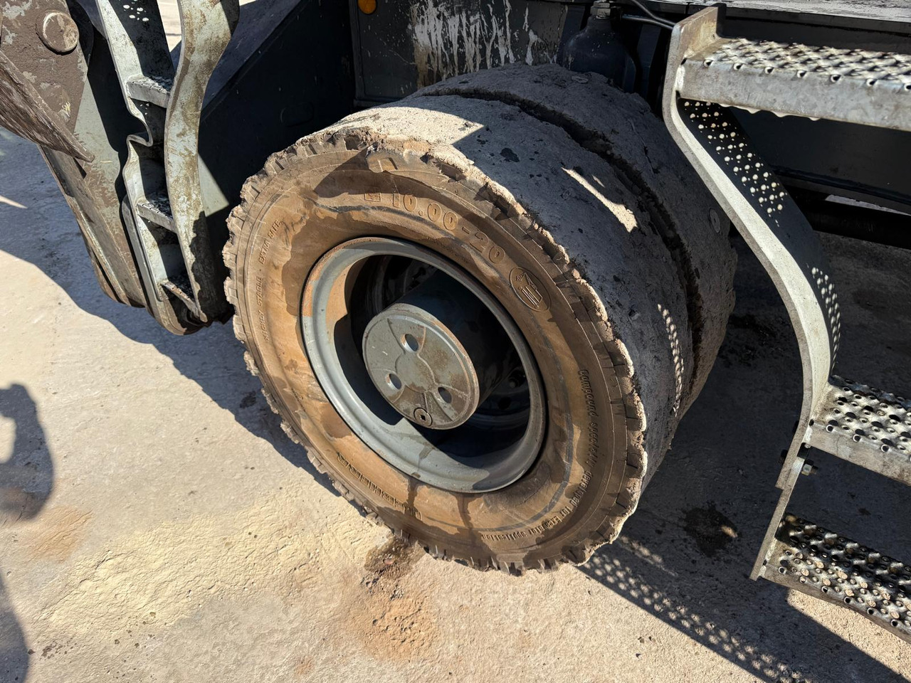 Manipulador de materiales LIEBHERR LH30M: foto 7 Manipulador de materiales LIEBHERR LH30M: foto 7