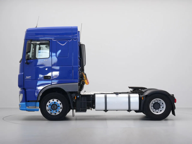DAF XF 440 FT Space Cab, PTO - Cabeza tractora: foto 2 DAF XF 440 FT Space Cab, PTO - Cabeza tractora: foto 2