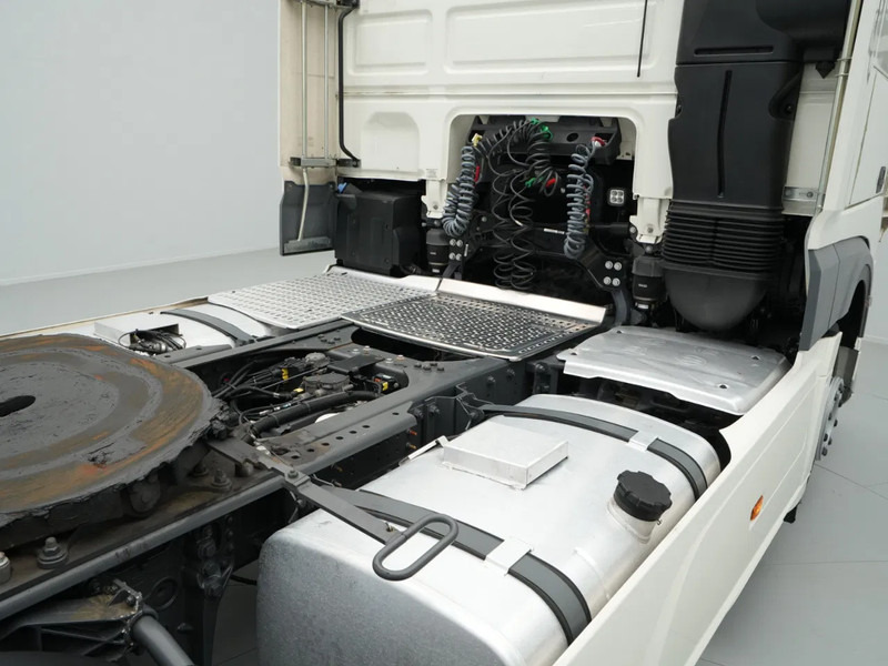 Cabeza tractora DAF XF 480 FT Super Space Cab, PTO Prep: foto 9