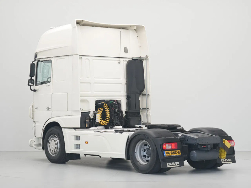 DAF XF 530 FT, Super Space Cab, Intarder, Rema, BullBar, 2x Tanks, New APK, New Tacho - Cabeza tractora: foto 3 DAF XF 530 FT, Super Space Cab, Intarder, Rema, BullBar, 2x Tanks, New APK, New Tacho - Cabeza tractora: foto 3