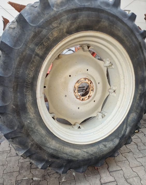 Części do Ciągnika Massey Ferguson MF 3000, 6000 Koła tylne 18,4R38 do ciągnika MF - Rueda completa para Maquinaria agrícola: foto 5 Części do Ciągnika Massey Ferguson MF 3000, 6000 Koła tylne 18,4R38 do ciągnika MF - Rueda completa para Maquinaria agrícola: foto 5