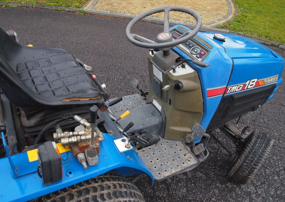 Kosiarka traktorek Iseki TMG T18 1995 hydro Diesel - Cortacésped: foto 2 Kosiarka traktorek Iseki TMG T18 1995 hydro Diesel - Cortacésped: foto 2