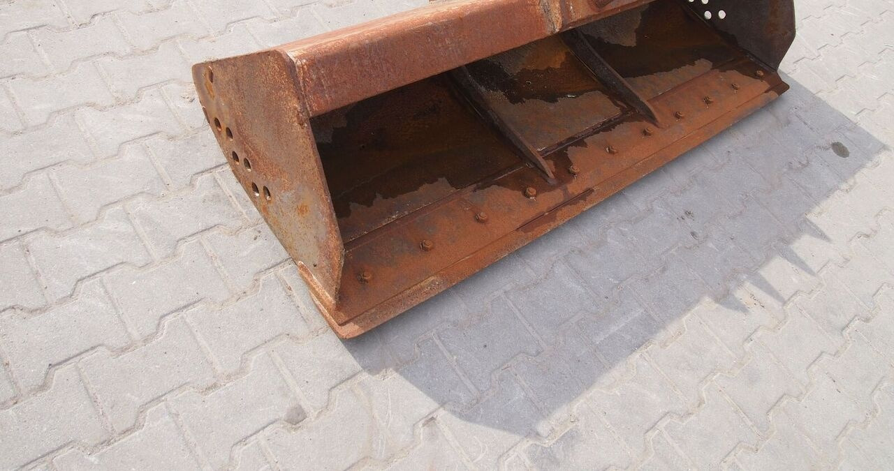 Cazo Mecalac 10, 12: foto 1