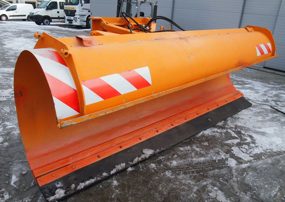 Pług do śniegu nn 2005 Skosowany obustronnie hydraulicznie - Cuchilla quitanieves: foto 1 Pług do śniegu nn 2005 Skosowany obustronnie hydraulicznie - Cuchilla quitanieves: foto 1