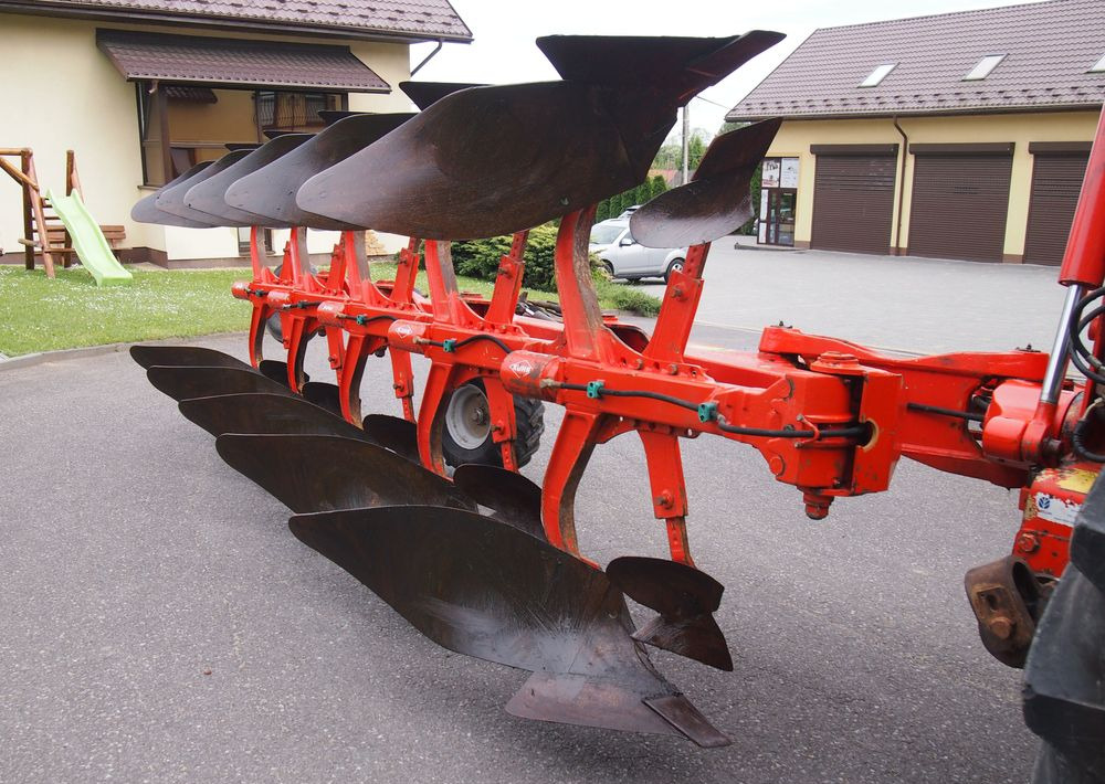 Pług obrotowy Kuhn Kuhn Vari-Master 150 4+1 Pług obracany Kuhn Vari-Master 150 4+1 - Arado: foto 5 Pług obrotowy Kuhn Kuhn Vari-Master 150 4+1 Pług obracany Kuhn Vari-Master 150 4+1 - Arado: foto 5