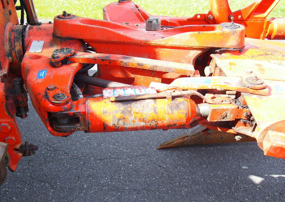 Pług obrotowy Kuhn Kuhn Vari-Master 150 4+1 Pług obracany Kuhn Vari-Master 150 4+1 - Arado: foto 2 Pług obrotowy Kuhn Kuhn Vari-Master 150 4+1 Pług obracany Kuhn Vari-Master 150 4+1 - Arado: foto 2