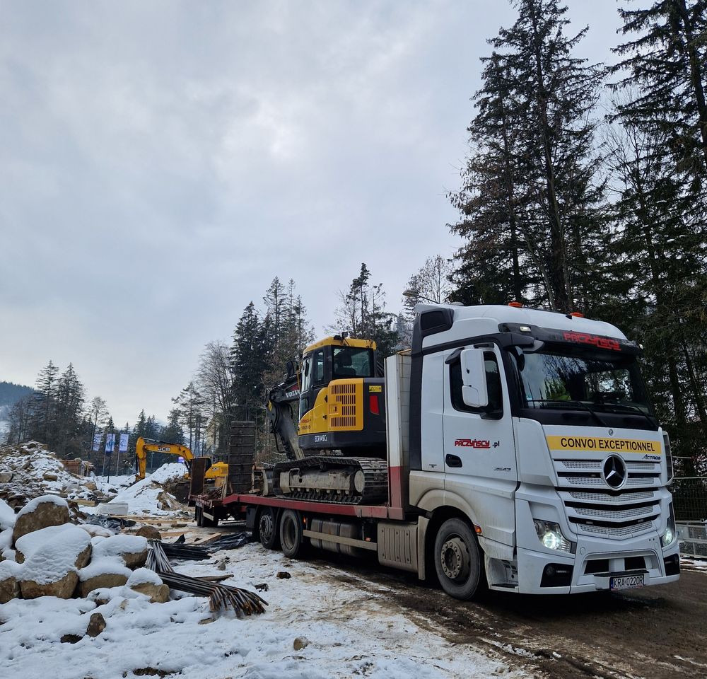 Samochód Mercedes Actros Usługi transportowe maszyn - Portavehículos camión: foto 4 Samochód Mercedes Actros Usługi transportowe maszyn - Portavehículos camión: foto 4